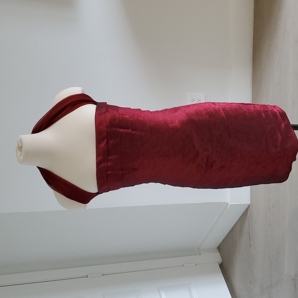 Carmen Marc Valvo Burgundy Strapless Cocktail Dress with Sheer Scarf - Picture 4 of 13